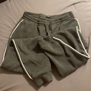 black sweatpants with white lining